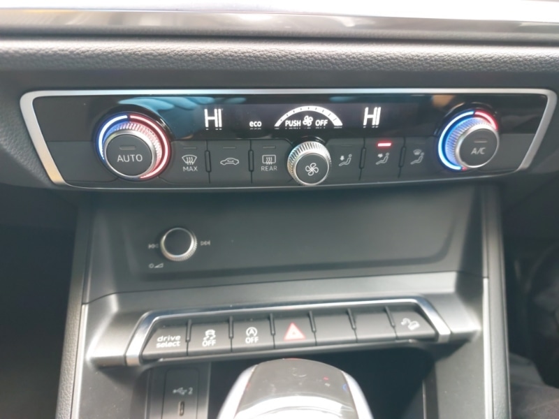 Used Audi Q3 2021 for sale - 76704743: Photo 15