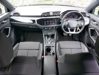 Used Audi Q3 2021 for sale - 76704743: Photo