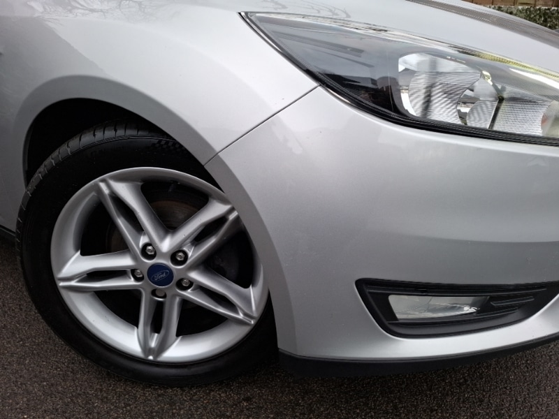 Used Ford Focus 2017 for sale - 77644332: Photo 9