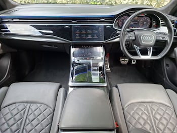 Used Audi Q8 2020 for sale - 79443478: Photo