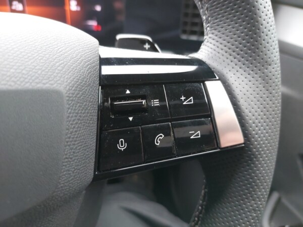 Used Vauxhall Astra 2023 for sale - 76268972: Photo 18