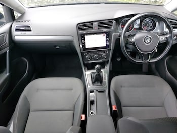 Used Volkswagen Golf 2019 for sale - 75518916: Photo
