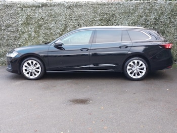 Used Skoda Superb 2024 for sale - 76552713: Photo