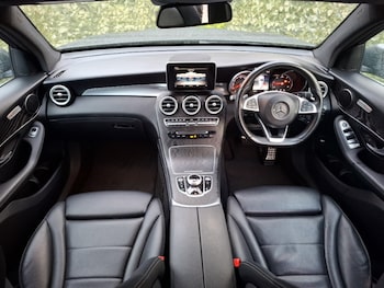 Used Mercedes-Benz GLC 2018 for sale - 77324781: Photo