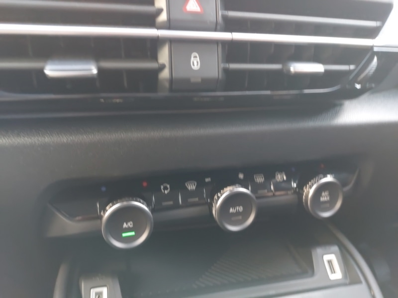 Used Citroen C4 2022 for sale - 76687705: Photo 16