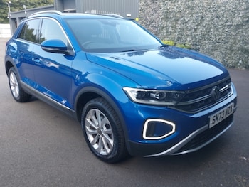 Used Volkswagen T-Roc 2023 for sale - 75576721: Photo