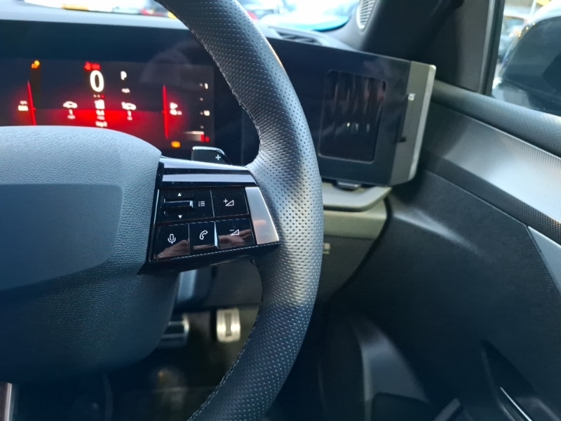 Used Vauxhall Astra 2024 for sale - 76924835: Photo 13