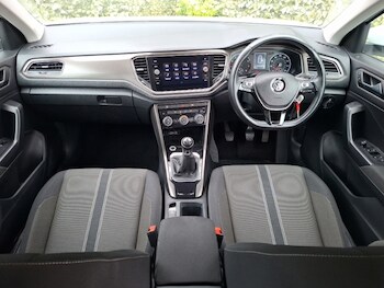 Used Volkswagen T-Roc 2018 for sale - 78252926: Photo