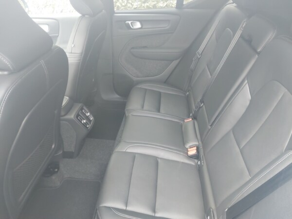 Used Volvo XC40 2024 for sale - 75701855: Photo 6