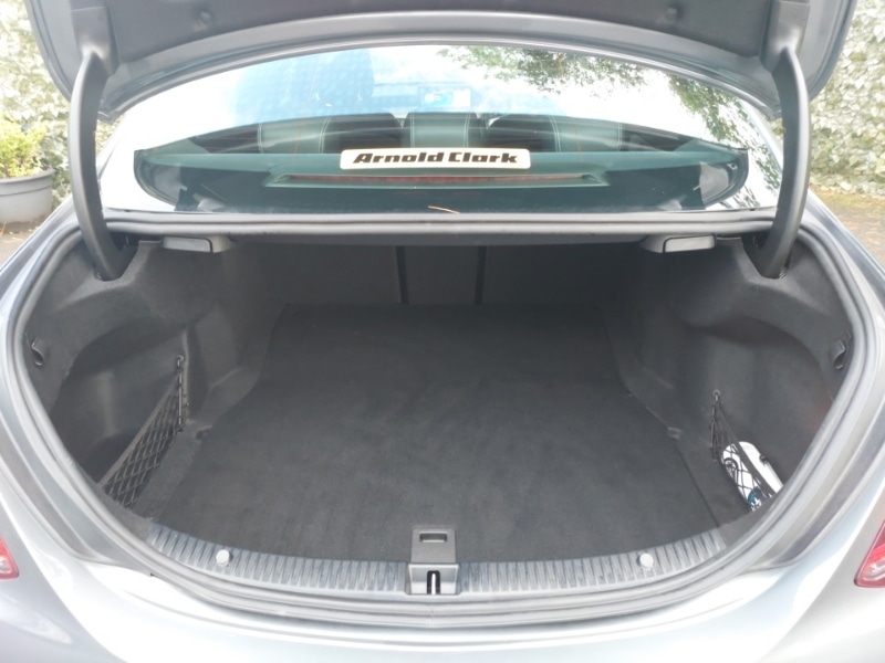 Used Mercedes-Benz C Class 2018 for sale - 76397571: Photo 8