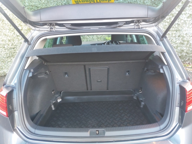 Used Volkswagen Golf 2019 for sale - 76560464: Photo 8