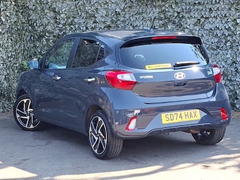 Used Hyundai i10 2024 for sale - 79176010: Photo