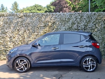 Used Hyundai i10 2024 for sale - 79176010: Photo
