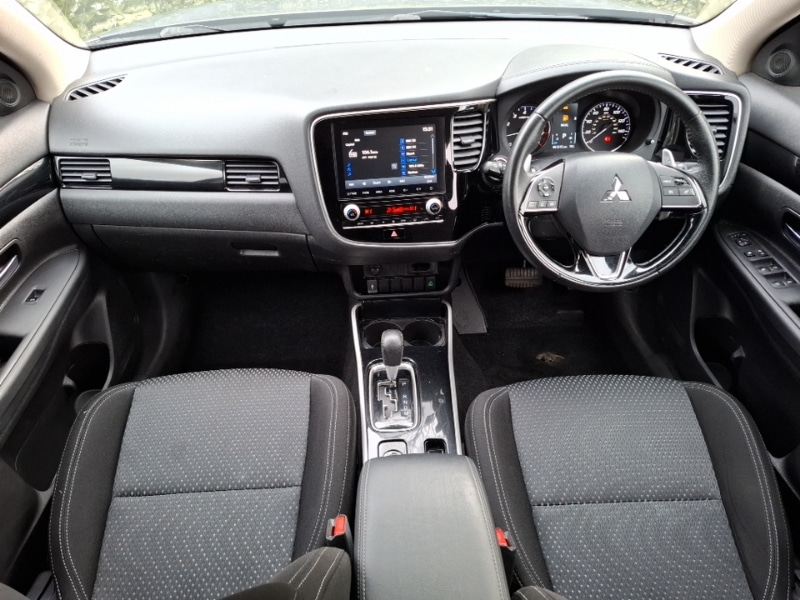 Used Mitsubishi Outlander 2020 for sale - 77682440: Photo 2