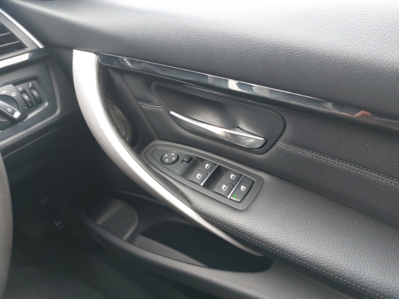 Used BMW 3 Series 2019 for sale - 76335801: Photo 19