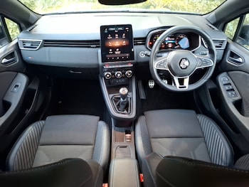 Used Renault Clio 2024 for sale - 76589289: Photo