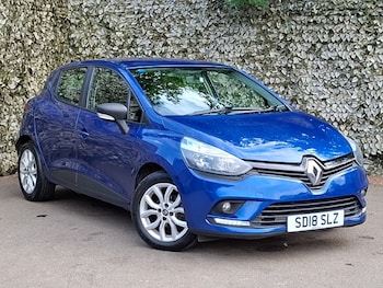 Used Renault Clio 2018 for sale - 79615296: Photo