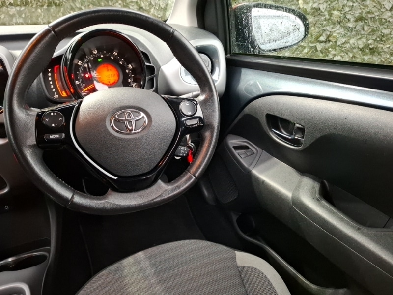 Used Toyota AYGO 2019 for sale - 76707693: Photo 10