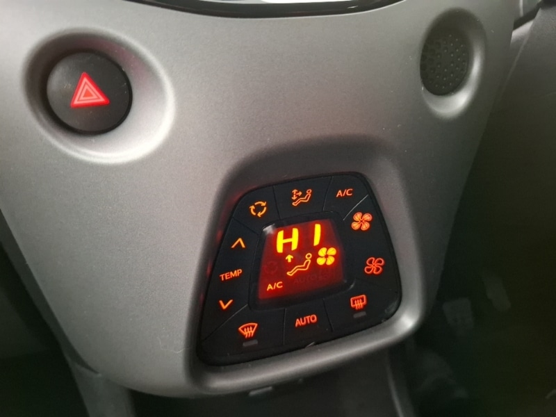 Used Toyota AYGO 2019 for sale - 76707693: Photo 15