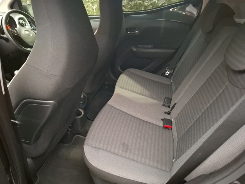 Used Toyota AYGO 2019 for sale - 76707693: Photo 6