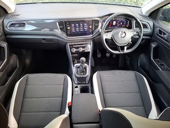 Used Volkswagen T-Roc 2019 for sale - 77956482: Photo