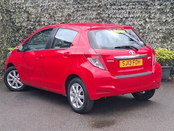 Used Toyota Yaris 2013 for sale - 77815459: Photo