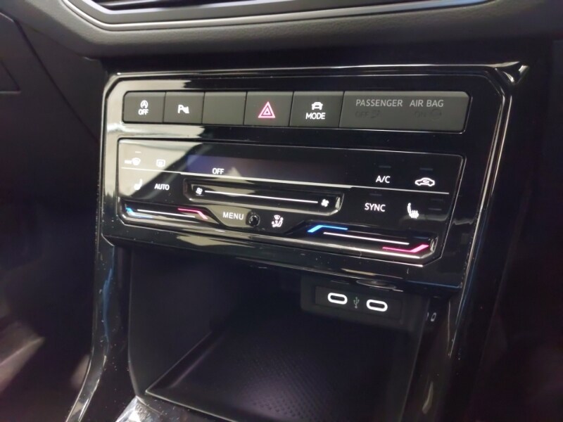 Used Volkswagen T-Cross 2024 for sale - 76217989: Photo 15