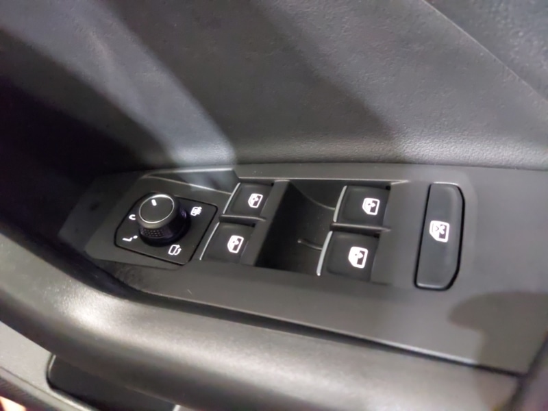 Used Volkswagen T-Cross 2024 for sale - 76217989: Photo 19