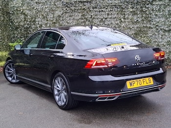 Used Volkswagen Passat 2021 for sale - 76987304: Photo