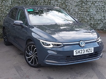 Volkswagen - Golf