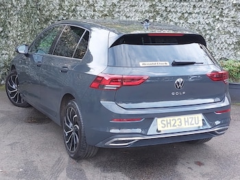 Used Volkswagen Golf 2023 for sale - 76358649: Photo