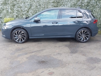 Used Volkswagen Golf 2023 for sale - 76358649: Photo