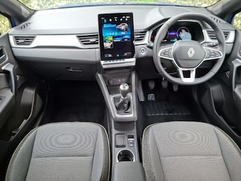Used Renault Captur 2025 for sale - 79477326: Photo