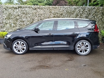 Used Renault Grand Scenic 2019 for sale - 79382881: Photo
