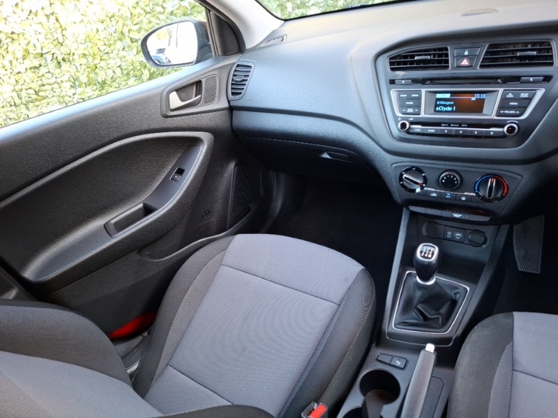 Used Hyundai i20 2017 for sale - 77911570: Photo 11