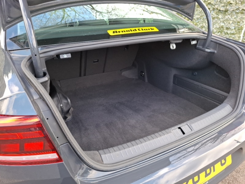 Used Volkswagen Passat 2020 for sale - 78114057: Photo 8