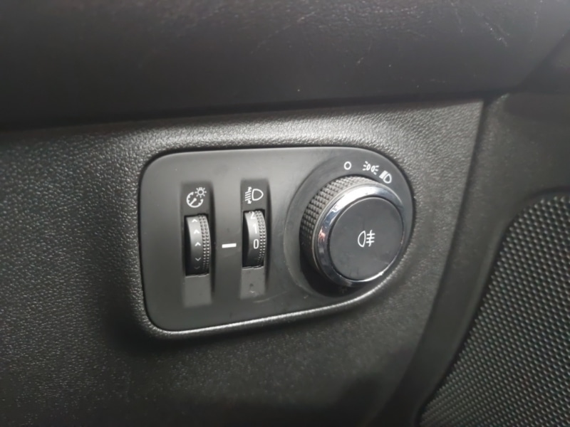 Used Vauxhall ADAM 2018 for sale - 76369633: Photo 17