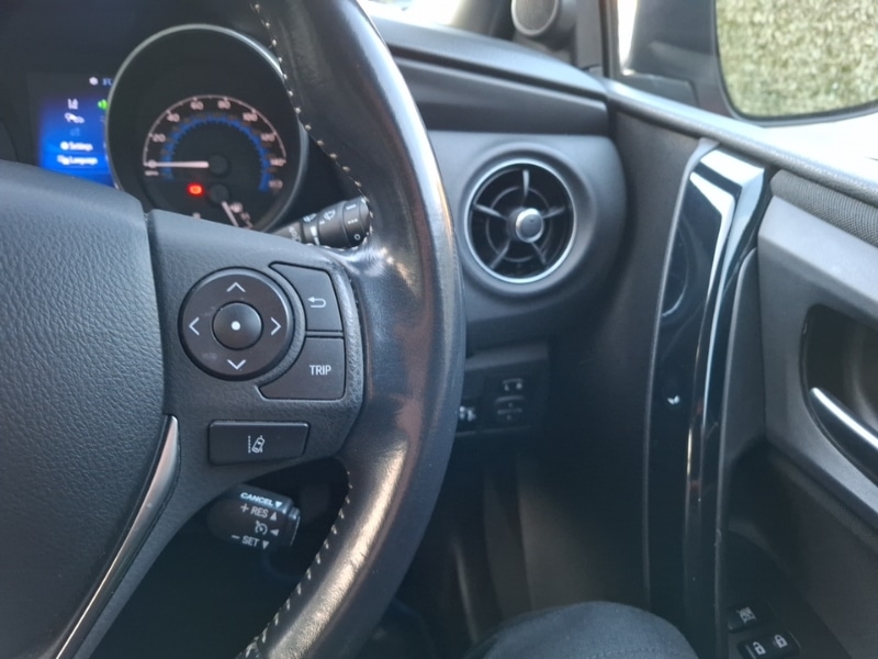 Used Toyota Auris 2017 for sale - 76628801: Photo 13