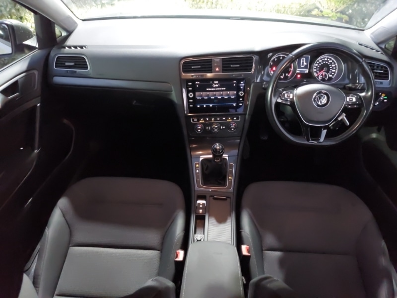 Used Volkswagen Golf 2020 for sale - 76506867: Photo 2