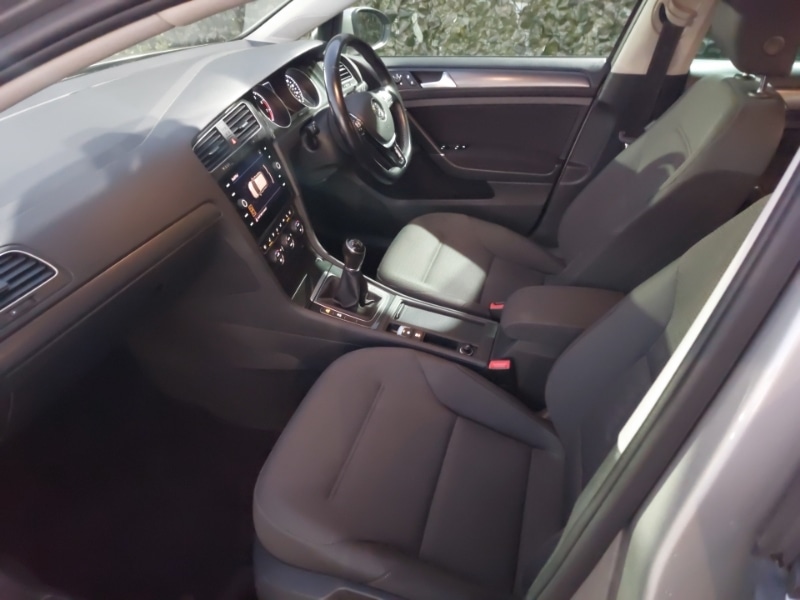 Used Volkswagen Golf 2020 for sale - 76506867: Photo 5