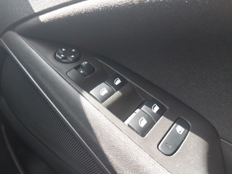 Used Vauxhall Crossland 2022 for sale - 76179226: Photo 17