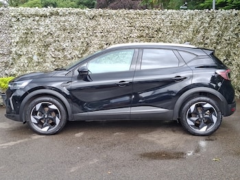 Used Renault Captur 2025 for sale - 79420355: Photo