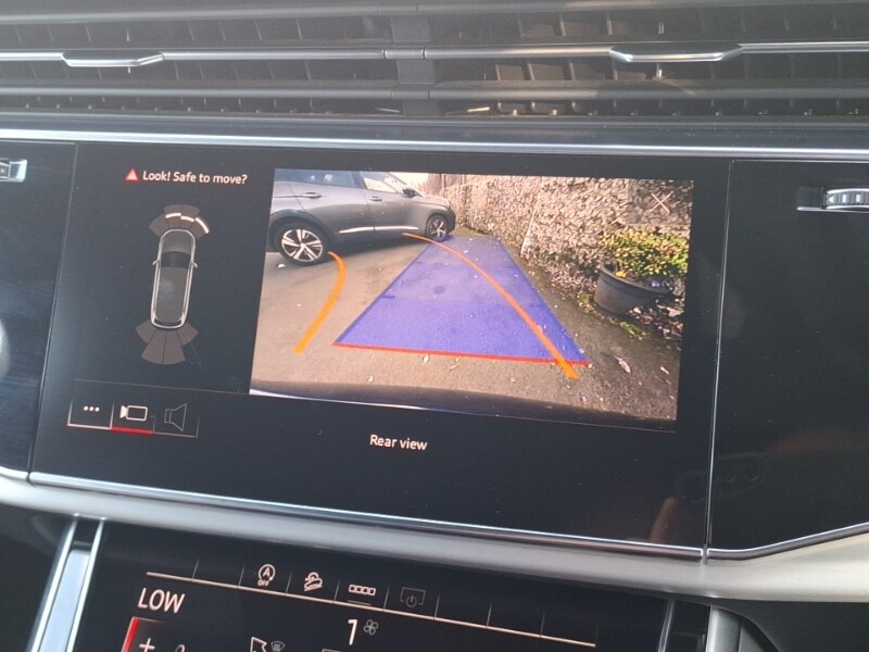 Used Audi Q7 2020 for sale - 78147222: Photo 13