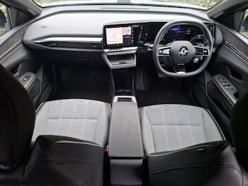 Used Renault Megane E Tech 2024 for sale - 78147094: Photo