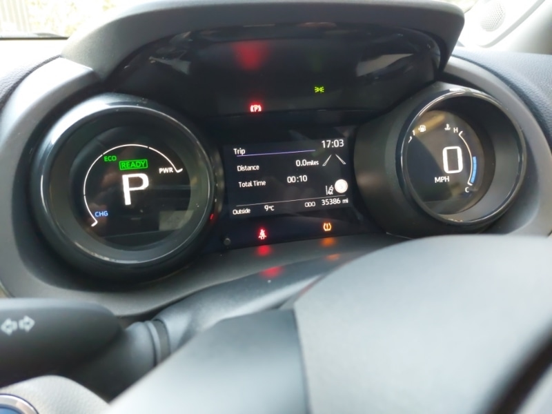 Used Toyota Yaris 2022 for sale - 76387872: Photo 18
