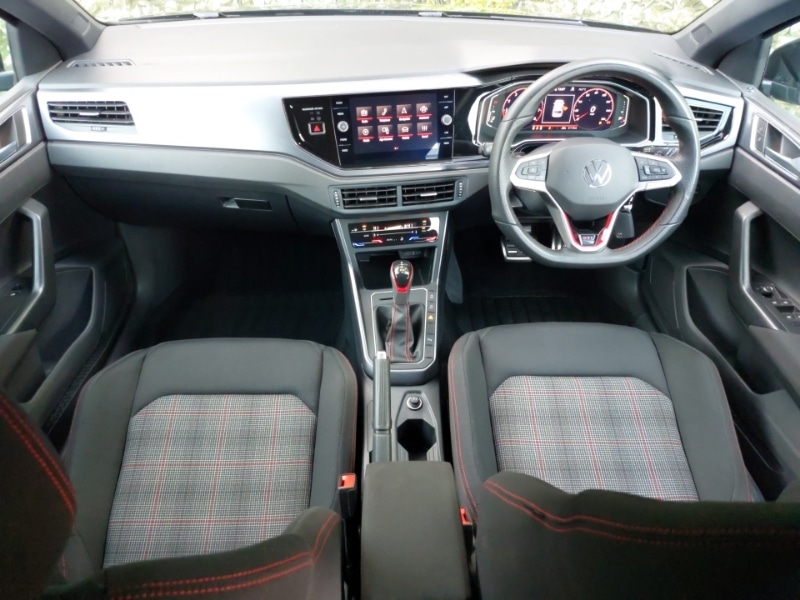 Used Volkswagen Polo 2024 for sale - 76358647: Photo 2