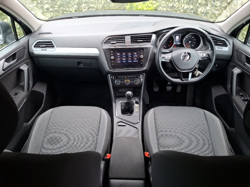 Used Volkswagen Tiguan 2017 for sale - 78099208: Photo 2