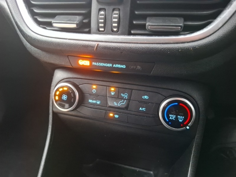 Used Ford Fiesta 2018 for sale - 76885318: Photo 14