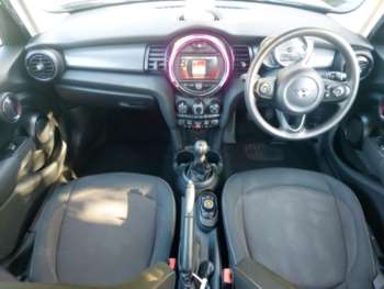 Used MINI Hatch 2019 for sale - 74322396: Photo