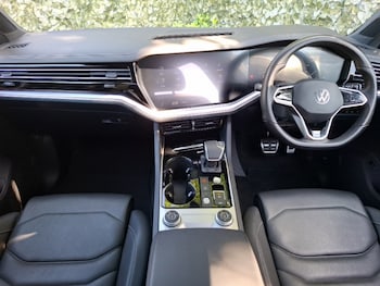 Used Volkswagen Touareg 2023 for sale - 78998288: Photo